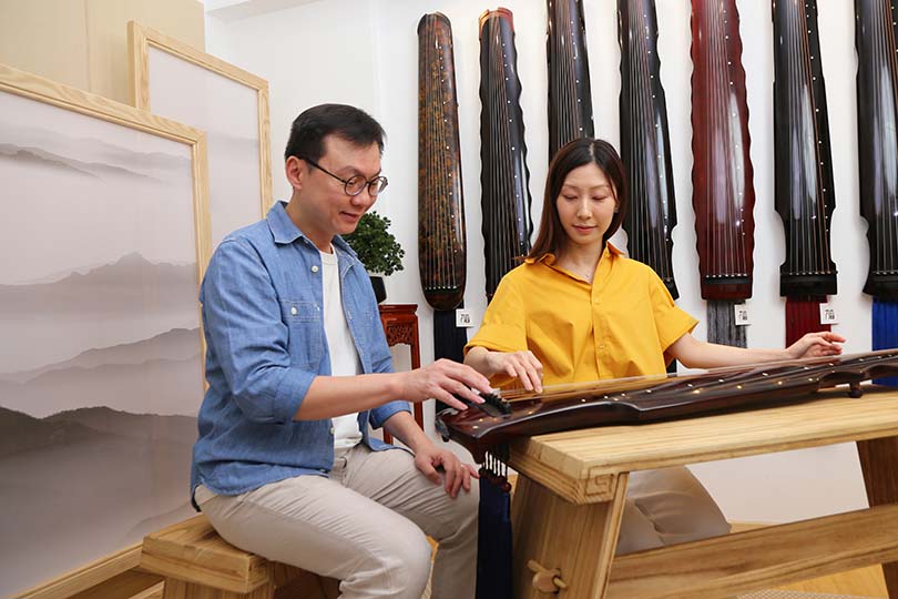 Guqin Lessons Singapore | Learning Simplified By Professional Teachers