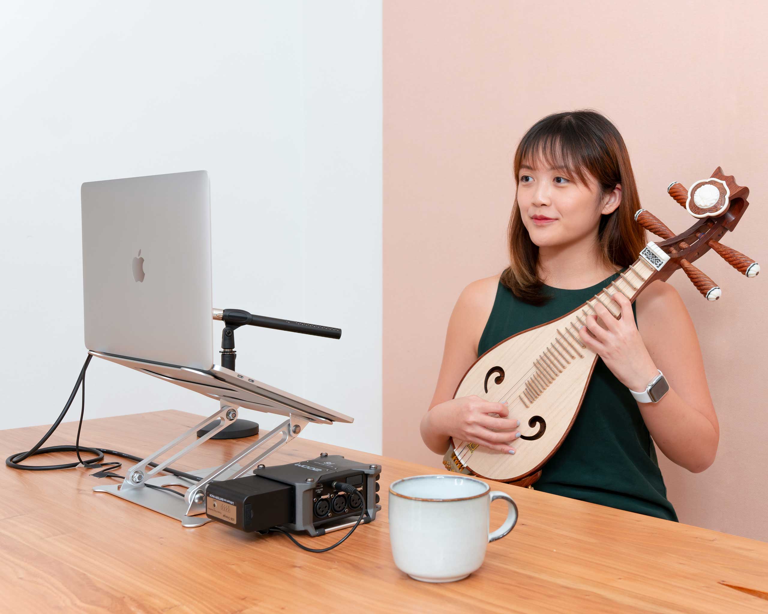 Online Liuqin Lessons Chinese Instruments Eight Tones Music School